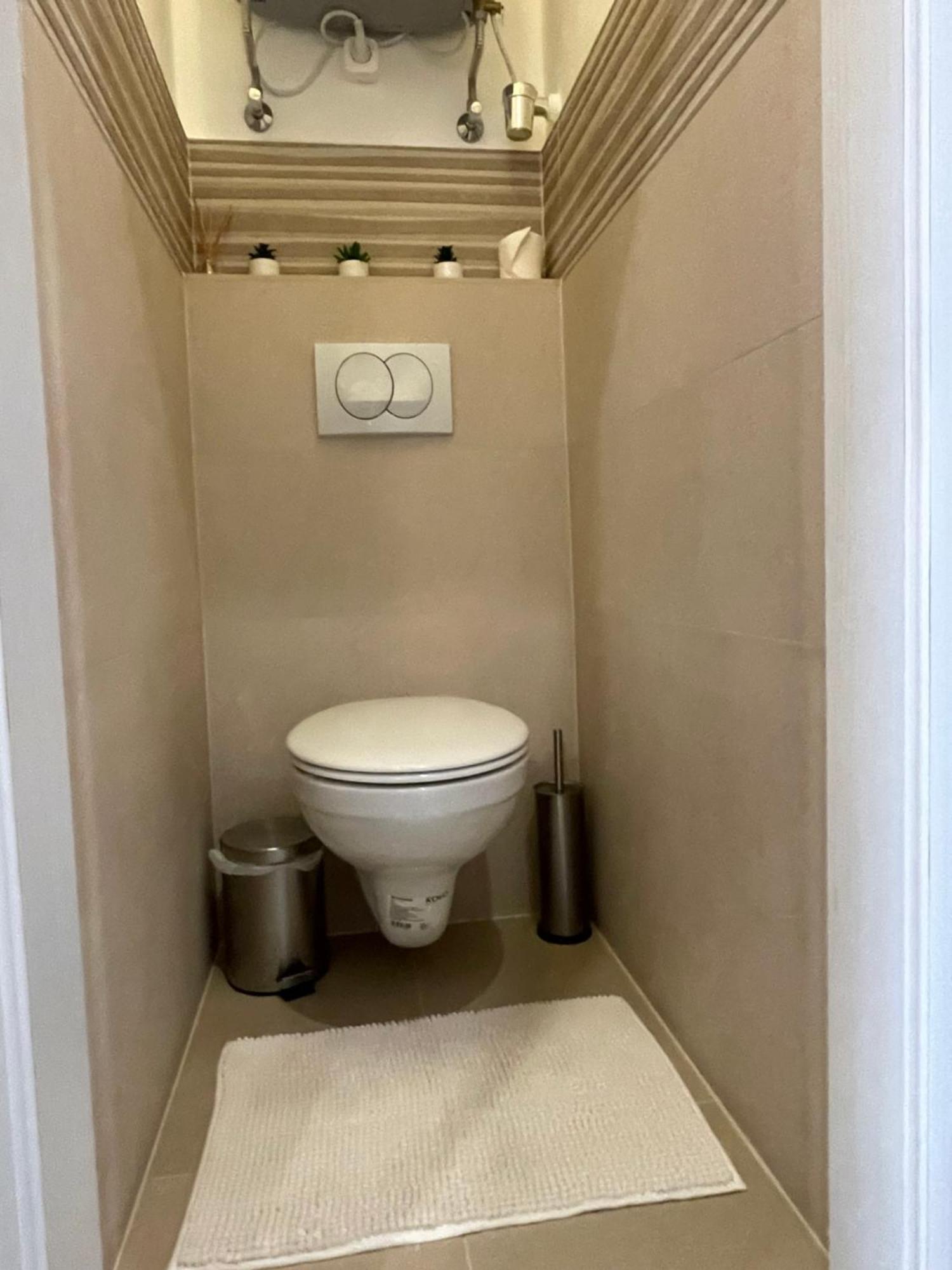Syl Via Apartman Eger Ngoại thất bức ảnh